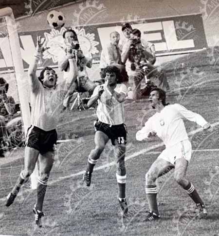 Alemania 1974 - Jugada